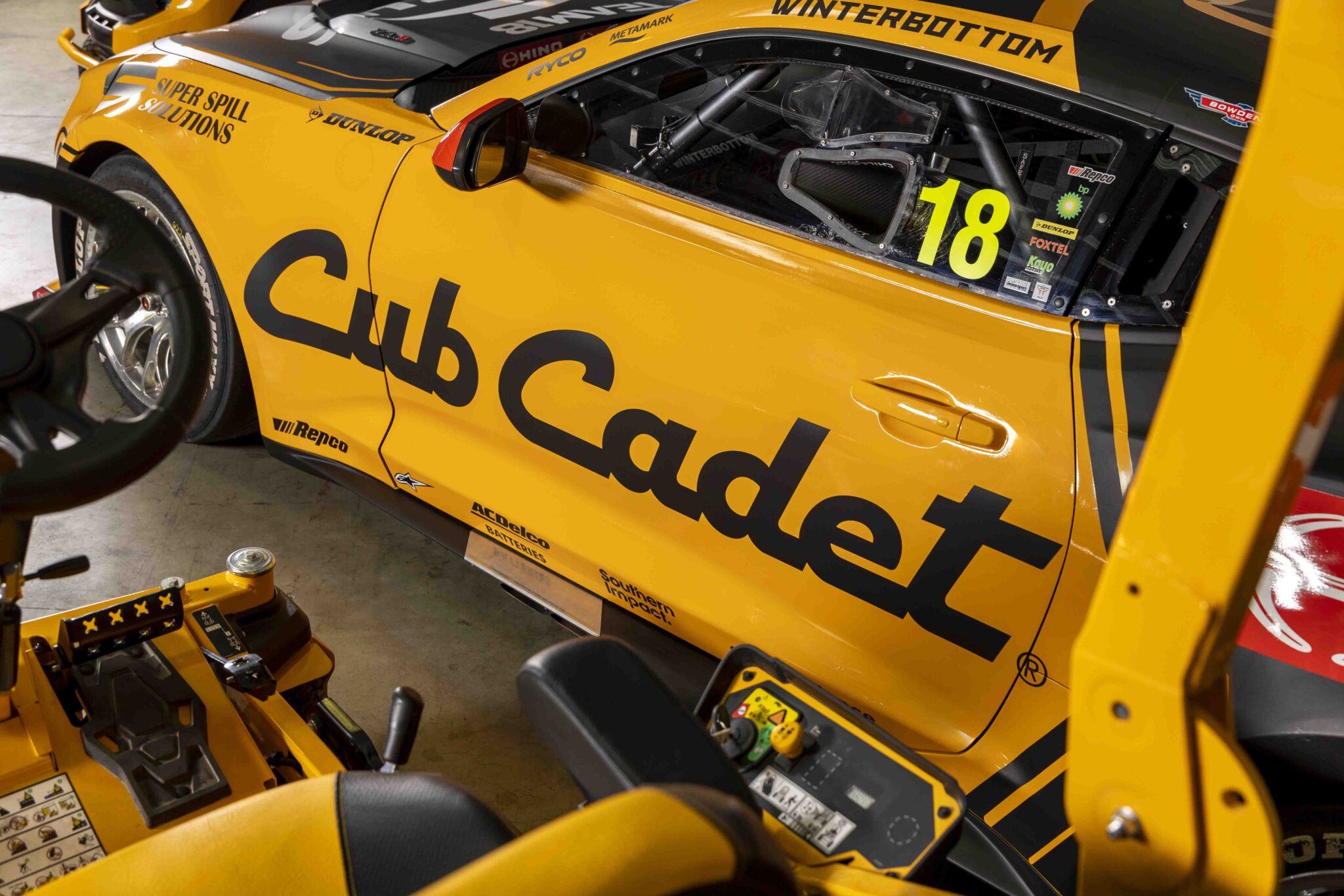 Cub Cadet supercars2